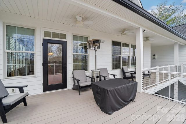 1409 Woodsong Drive, Hendersonville, NC 28791