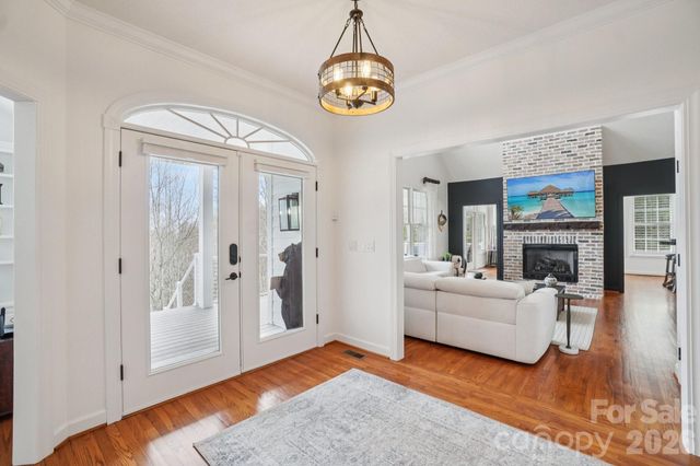 1409 Woodsong Drive, Hendersonville, NC 28791