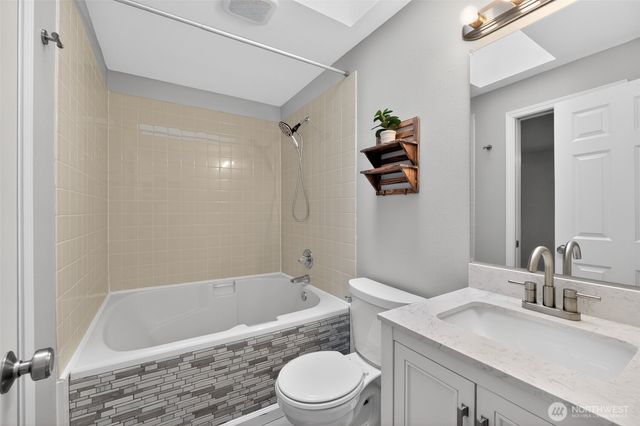 2636 NE Coventry Place, Bremerton, WA 98311