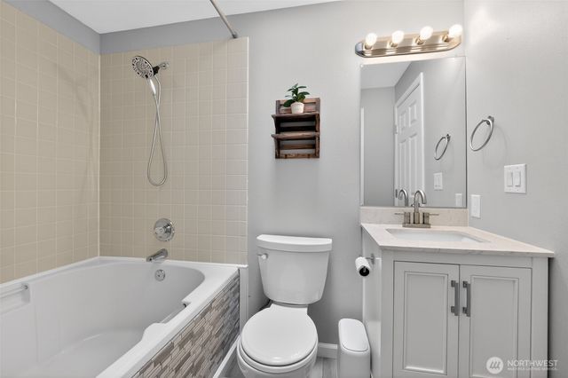 2636 NE Coventry Place, Bremerton, WA 98311