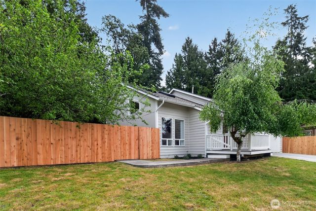 2636 NE Coventry Place, Bremerton, WA 98311