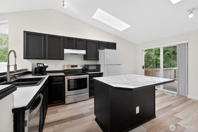 2636 NE Coventry Place, Bremerton, WA 98311