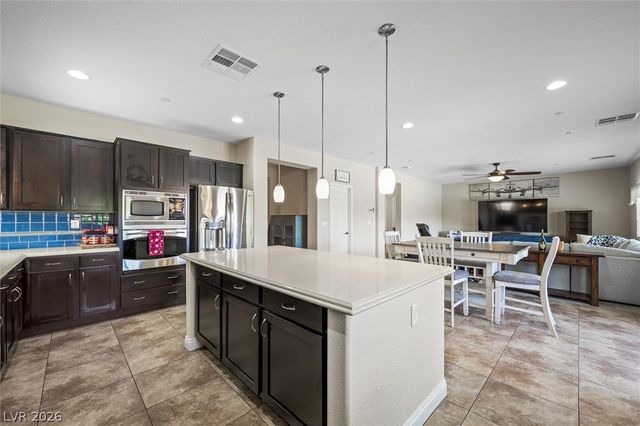 2984 Queen Lake Court, Henderson, NV 89052
