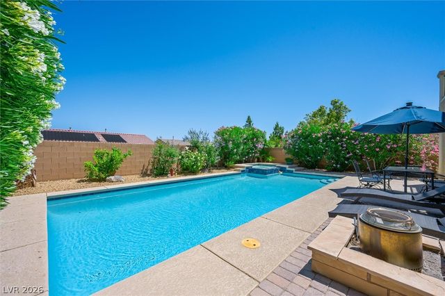 2984 Queen Lake Court, Henderson, NV 89052