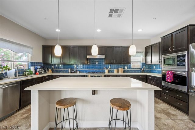 2984 Queen Lake Court, Henderson, NV 89052