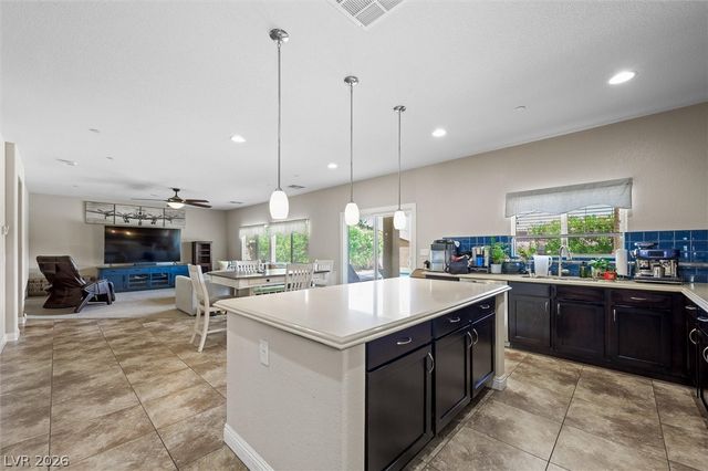 2984 Queen Lake Court, Henderson, NV 89052
