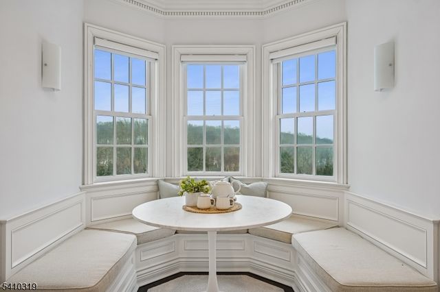 91 Mosle Rd, Peapack Gladstone Boro, NJ 07931