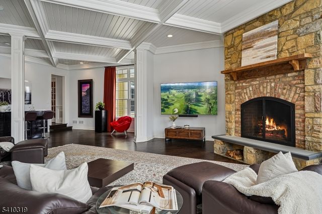 91 Mosle Rd, Peapack Gladstone Boro, NJ 07931