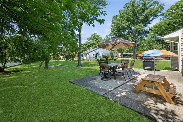 5 Marcus Road, West Nyack, NY 10994