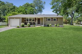 5 Marcus Road, West Nyack, NY 10994