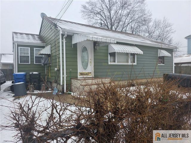 8 Beech Street, Fords, NJ 08863