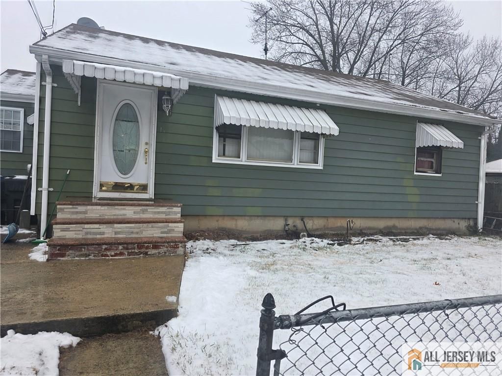 8 Beech Street, Fords, NJ 08863