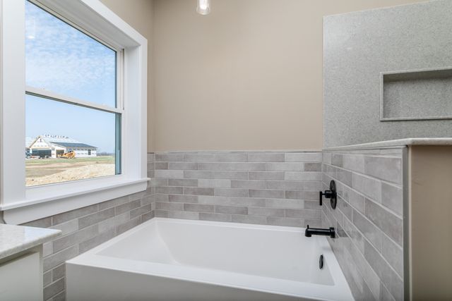 21738 MO 98 3A, Boonville, MO 65233