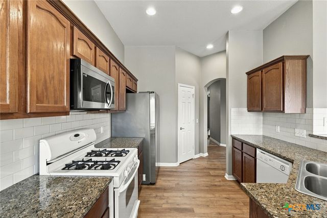 100 Lightfoot Court, Hutto, TX 78634
