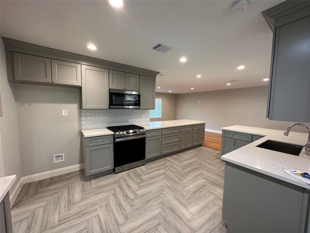 1701 Buchanan Street, Pasadena, TX 77502