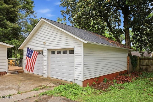 135 East Old Andrew Johnson Highway, Jefferson City, TN 37760