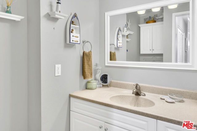 556 Ebbtide Circle, Port Hueneme, CA 93041