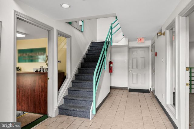 715 E MAIN ST, Moorestown, NJ 08057