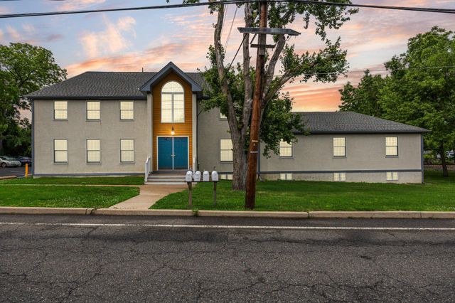 715 E MAIN ST, Moorestown, NJ 08057