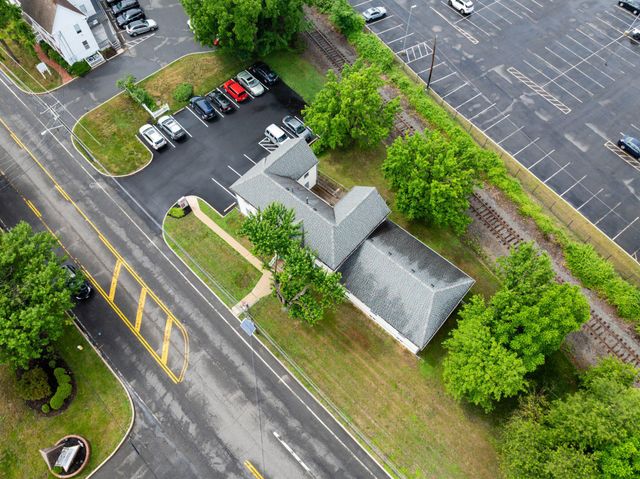715 E MAIN ST, Moorestown, NJ 08057