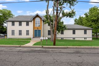 715 E MAIN ST, Moorestown, NJ 08057
