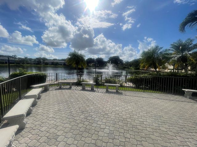 4737 NW 30th Street, Coconut Creek, FL 33063