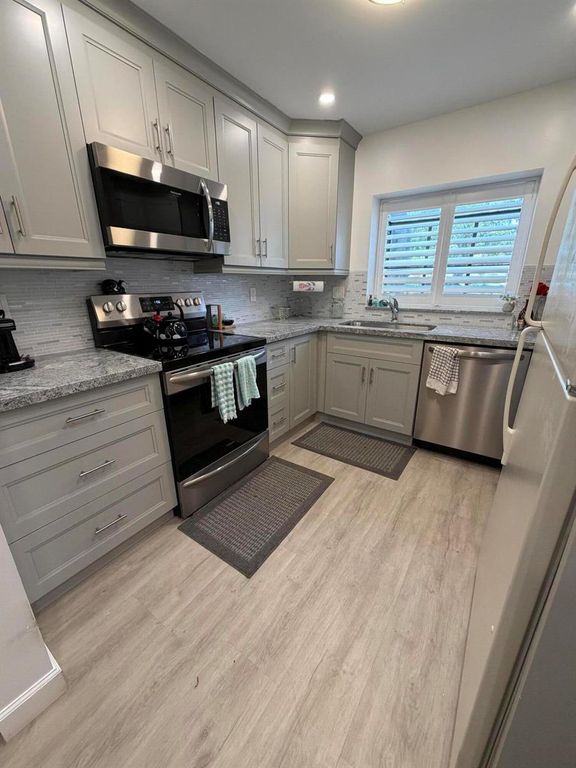 4737 NW 30th Street, Coconut Creek, FL 33063