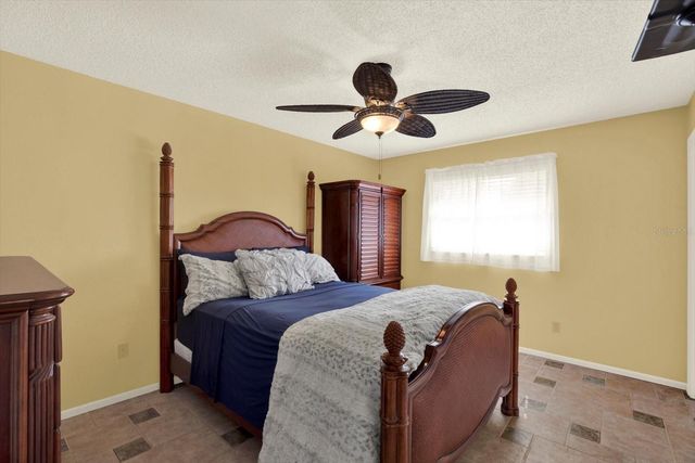 1315 GULFVIEW WOODS LANE, Tarpon Springs, FL 34689