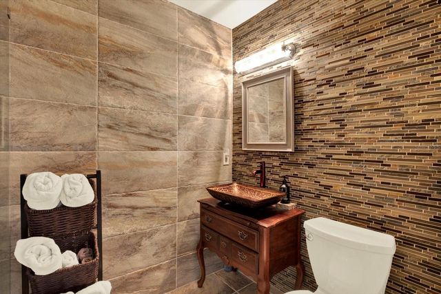 1315 GULFVIEW WOODS LANE, Tarpon Springs, FL 34689