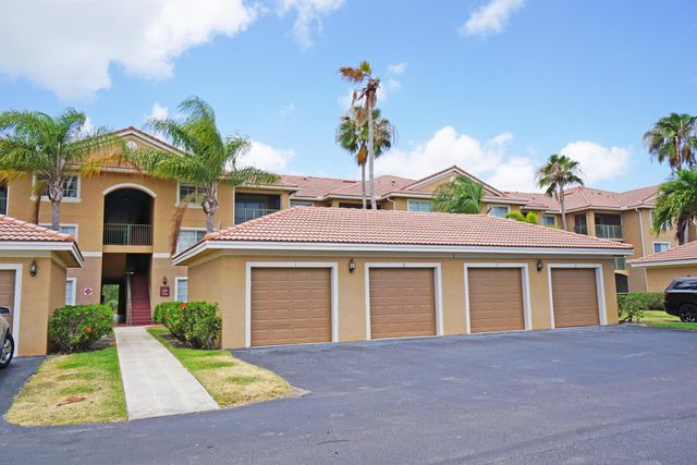 3720 NW Mediterranean Lane 304, Jensen Beach, FL 34957