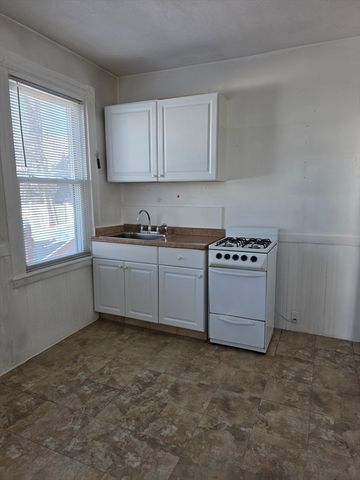 32 Brown 1, Waltham, MA 02453