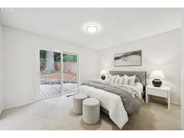 2730 Sw PLUM Ct, Portland, OR 97219