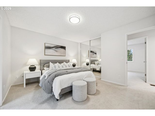 2730 Sw PLUM Ct, Portland, OR 97219