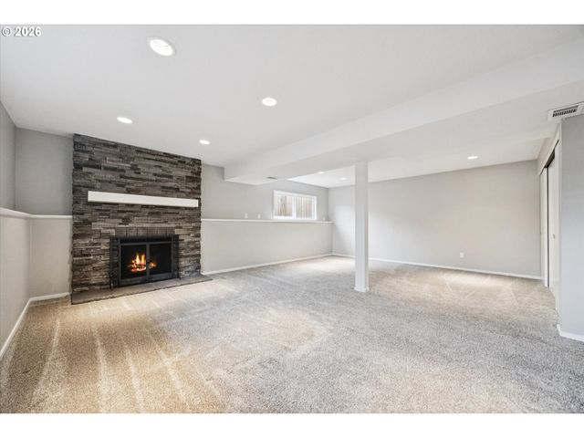 2730 Sw PLUM Ct, Portland, OR 97219