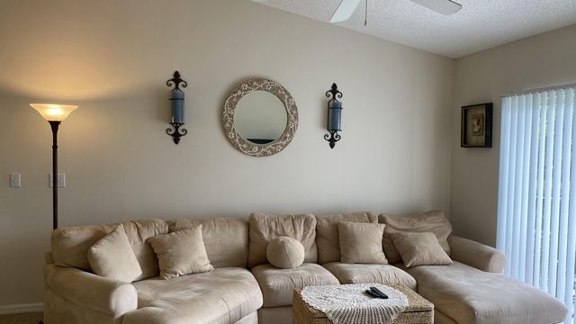 100 Crestwood Court N 103, Royal Palm Beach, FL 33411