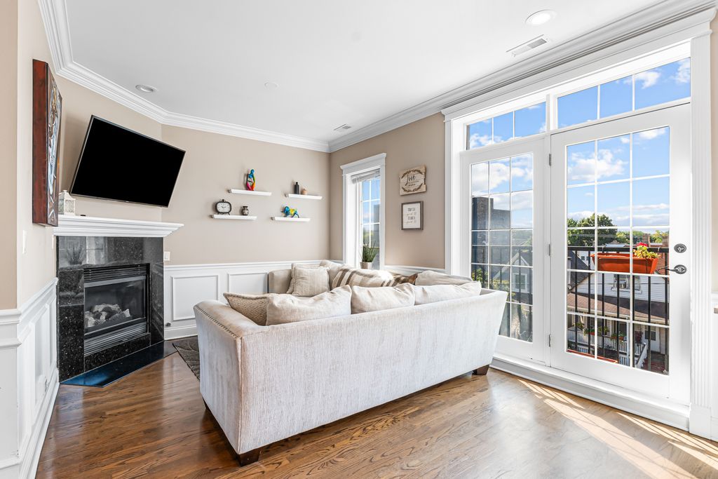 2248 W FOSTER Avenue 3, Chicago, IL 60625 — photo 3