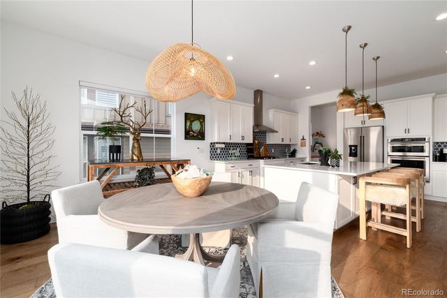 27810 E Lakeview Drive, Aurora, CO 80016