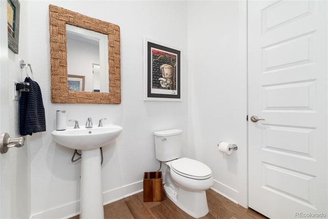 27810 E Lakeview Drive, Aurora, CO 80016