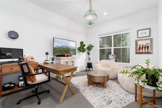 27810 E Lakeview Drive, Aurora, CO 80016