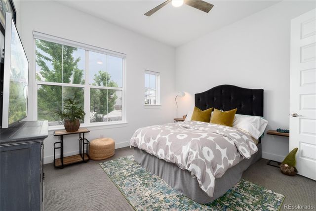 27810 E Lakeview Drive, Aurora, CO 80016