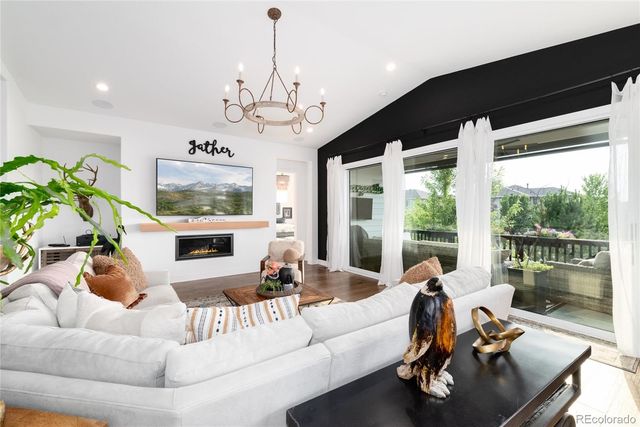 27810 E Lakeview Drive, Aurora, CO 80016