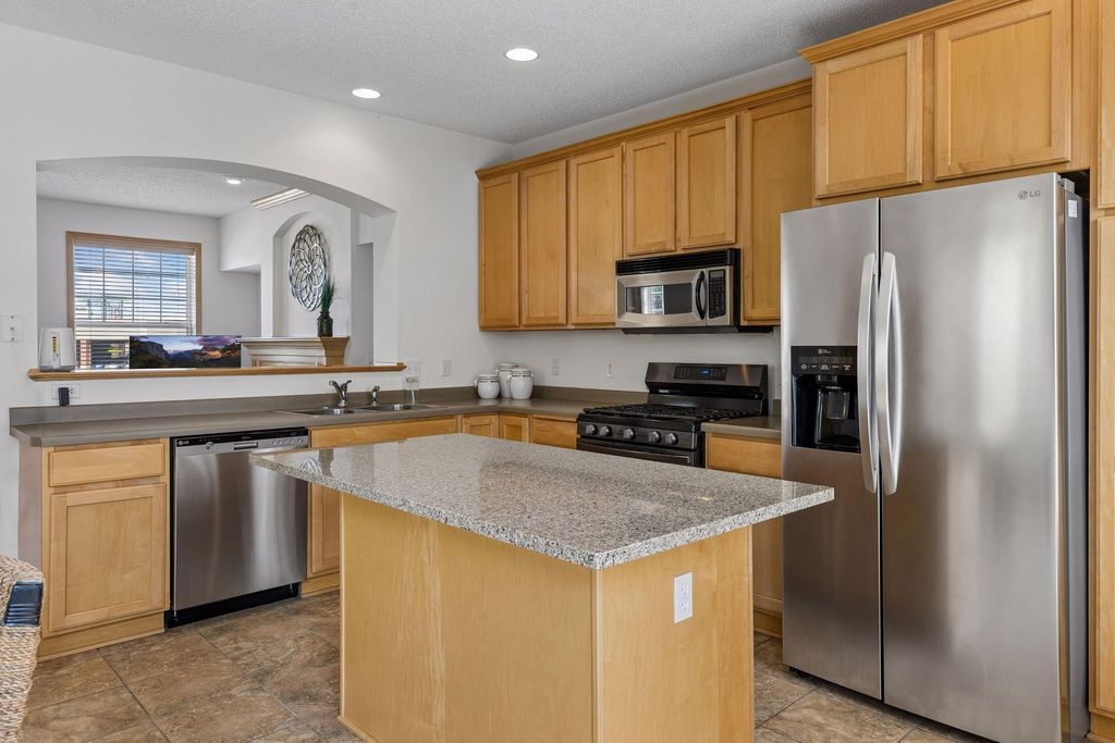 8262 Labont Way 5, Eden Prairie, MN 55344 — photo 3