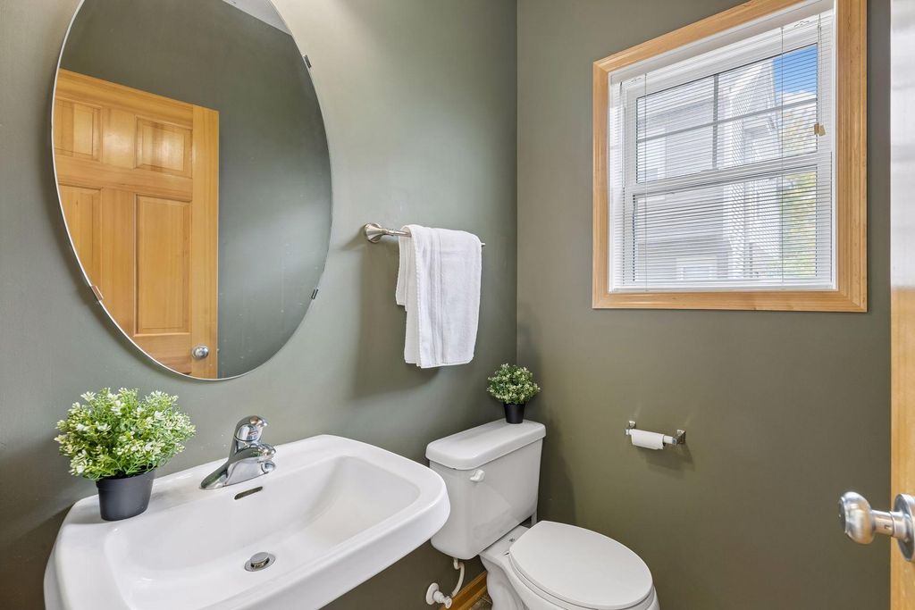 8262 Labont Way 5, Eden Prairie, MN 55344 — photo 5