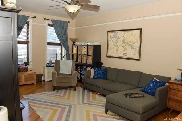 78-14 Austin Street 5-E, Forest Hills, NY 11375