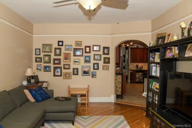 78-14 Austin Street 5-E, Forest Hills, NY 11375