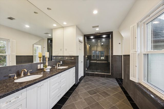 2305 Blue Bonnet Boulevard, Houston, TX 77030