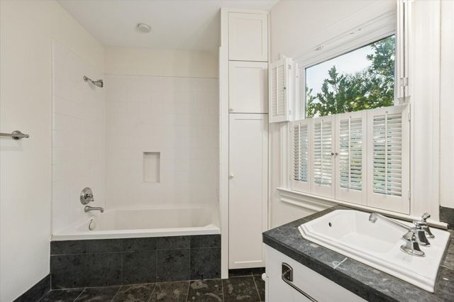 2305 Blue Bonnet Boulevard, Houston, TX 77030