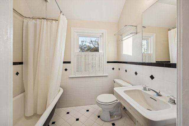 2305 Blue Bonnet Boulevard, Houston, TX 77030