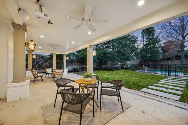 2305 Blue Bonnet Boulevard, Houston, TX 77030