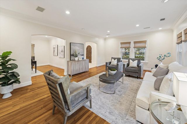 2305 Blue Bonnet Boulevard, Houston, TX 77030